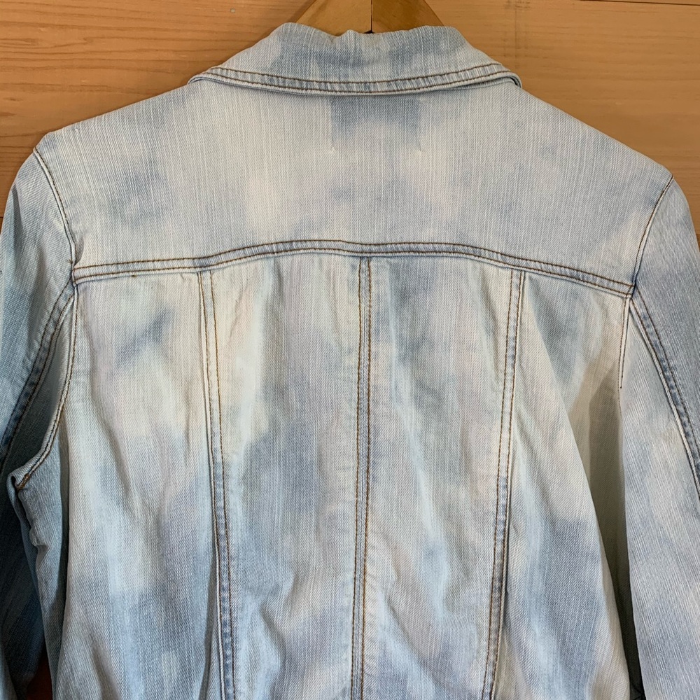 Hinge S Light Bleach Wash Denim Jean Jacket - Picture 5 of 8